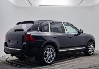 Подержанный автомобиль Porsche Cayenne 2006 года (5 фото)