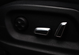 Подержанный автомобиль Audi Q5 2014 года (19 фото)