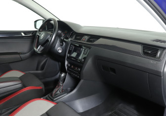 Подержанный автомобиль Skoda Rapid Liftback 2019 года (9 фото)