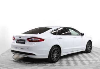 Подержанный автомобиль Ford Mondeo Sedan 2016 года (5 фото)