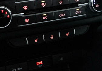 Подержанный автомобиль Kia Ceed Hatchback 2021 года (18 фото)