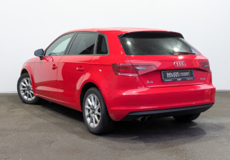 Подержанный автомобиль Audi A3 Hatchback 2013 года (7 фото)