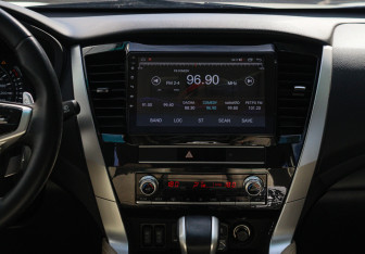 Подержанный автомобиль Mitsubishi Montero Sport 2022 года (11 фото)