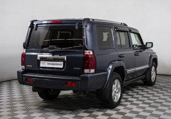 Подержанный автомобиль Jeep Commander 2008 года (5 фото)