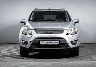 Подержанный автомобиль Ford Kuga 2010 года (2 фото)