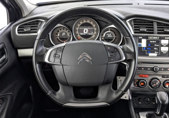 Подержанный автомобиль Citroen C4 Sedan 2017 года (22 фото)