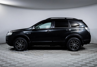 Подержанный автомобиль Chevrolet Captiva 2013 года (8 фото)
