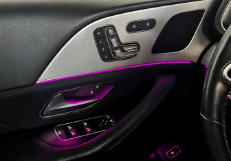 Подержанный автомобиль Mercedes-Benz GLE 2020 года (19 фото)