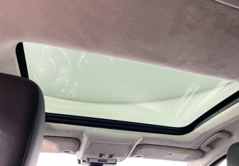 Подержанный автомобиль Jaguar XF Sedan 2018 года (13 фото)