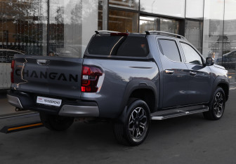 Подержанный автомобиль Changan Hunter Plus 2023 года (5 фото)