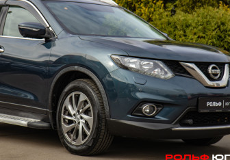 Подержанный автомобиль Nissan X-Trail 2015 года (18 фото)