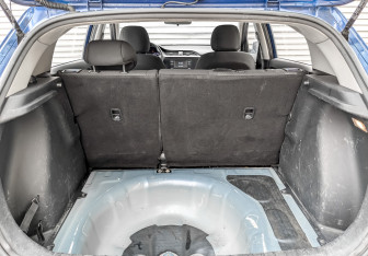 Подержанный автомобиль Kia Rio Hatchback 2021 года (10 фото)