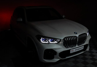 Подержанный автомобиль BMW X5 2022 года (24 фото)