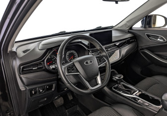 Подержанный автомобиль Москвич 3 2023 года (15 фото)