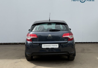 Подержанный автомобиль Citroen C4 Hatchback 2012 года (6 фото)