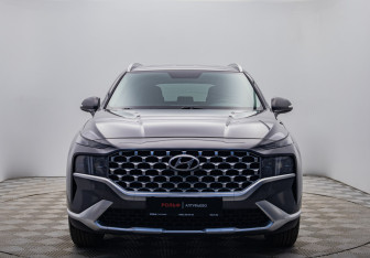 Подержанный автомобиль Hyundai Santa Fe 2021 года (8 фото)