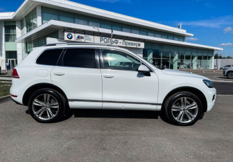 Подержанный автомобиль Volkswagen Touareg 2013 года (4 фото)