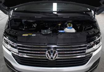 Подержанный автомобиль Volkswagen Caravelle 2021 года (9 фото)