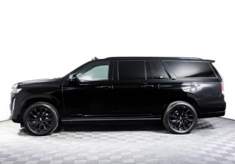 Подержанный автомобиль Cadillac Escalade Suv 2022 года (8 фото)