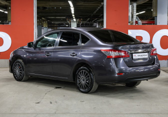 Подержанный автомобиль Nissan Sentra Sedan 2014 года (7 фото)