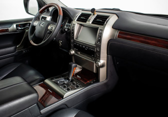 Подержанный автомобиль Lexus GX 2012 года (10 фото)