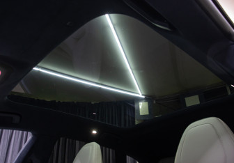 Подержанный автомобиль Zeekr 001 2023 года (17 фото)