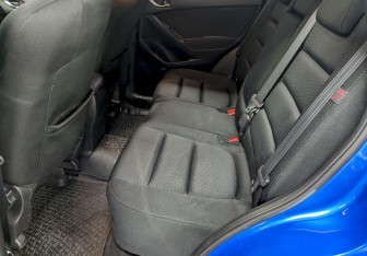 Подержанный автомобиль Mazda CX-5 2012 года (15 фото)