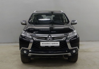 Подержанный автомобиль Mitsubishi Pajero Sport 2020 года (2 фото)