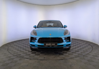 Подержанный автомобиль Porsche Macan 2021 года (2 фото)