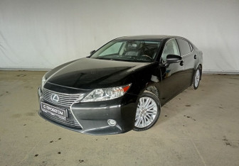 Подержанный автомобиль Lexus ES 2014 года (1 фото)