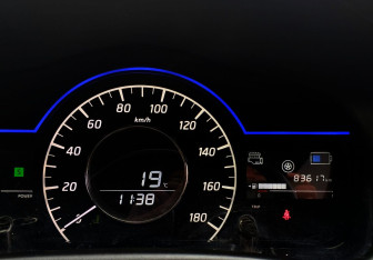 Подержанный автомобиль Nissan Note 2018 года (11 фото)