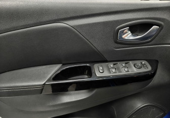 Подержанный автомобиль Renault Kaptur 2020 года (15 фото)