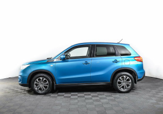 Подержанный автомобиль Suzuki Vitara 2015 года (3 фото)