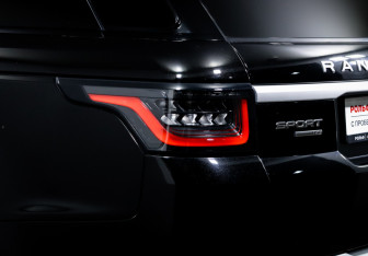 Подержанный автомобиль Land Rover Range Rover Sport 2019 года (16 фото)