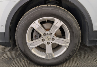 Подержанный автомобиль Volkswagen Tiguan 2018 года (12 фото)