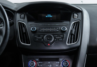 Подержанный автомобиль Ford Focus Wagon 2018 года (10 фото)