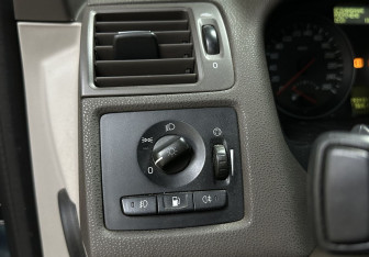 Подержанный автомобиль Volvo S40 2008 года (19 фото)