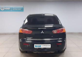 Подержанный автомобиль Mitsubishi Lancer Sedan 2007 года (6 фото)