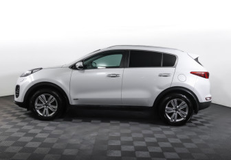 Подержанный автомобиль Kia Sportage 2018 года (8 фото)