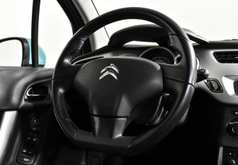 Подержанный автомобиль Citroen C3 Hatchback 2012 года (12 фото)