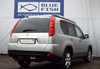 Подержанный автомобиль Nissan X-Trail 2008 года (2 фото)