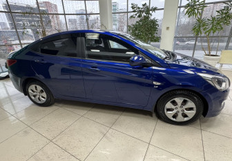 Подержанный автомобиль Hyundai Solaris Sedan 2015 года (4 фото)