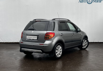 Подержанный автомобиль Suzuki SX4 Hatchback 2014 года (5 фото)