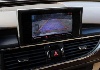 Подержанный автомобиль Audi A6 Sedan 2015 года (11 фото)