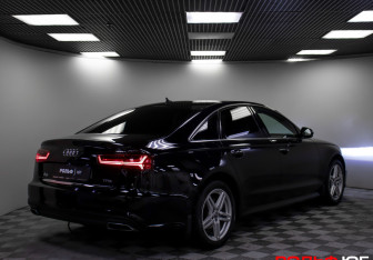 Подержанный автомобиль Audi A6 Sedan 2017 года (31 фото)