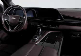 Подержанный автомобиль Cadillac Escalade Suv 2022 года (12 фото)
