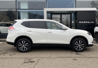 Подержанный автомобиль Nissan X-Trail 2018 года (4 фото)