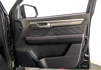 Подержанный автомобиль JAC T9 2024 года (25 фото)