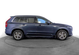 Подержанный автомобиль Volvo XC90 2020 года (4 фото)