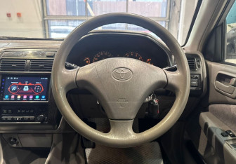 Подержанный автомобиль Toyota Corona Sedan 1998 года (17 фото)